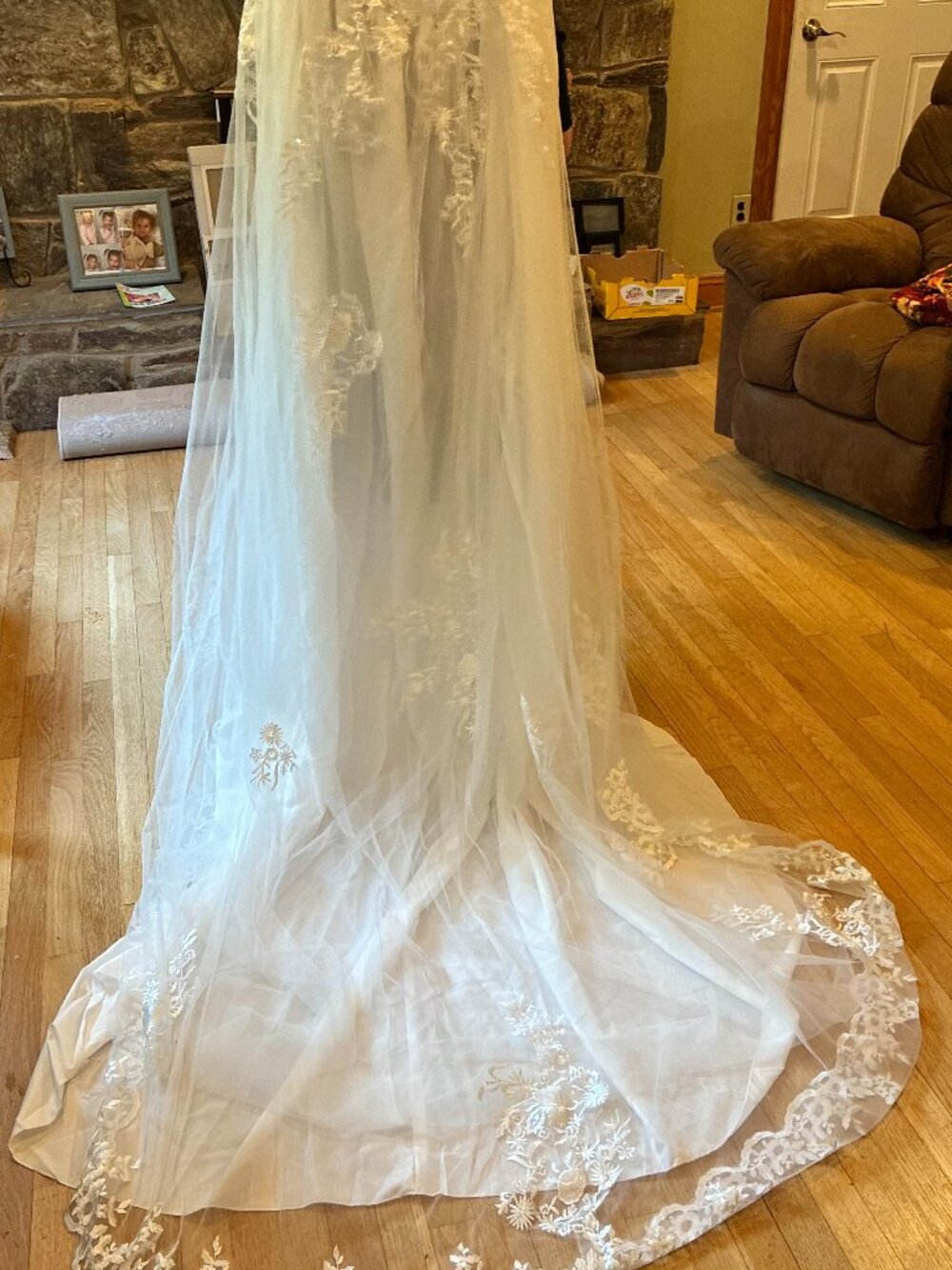 Bridal Wedding Dress Train